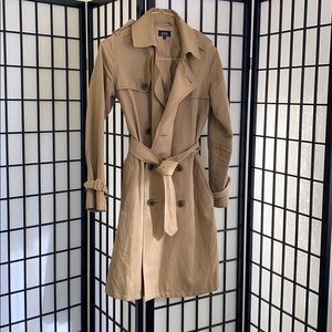 A.P.C. | Beautiful beige trench coat